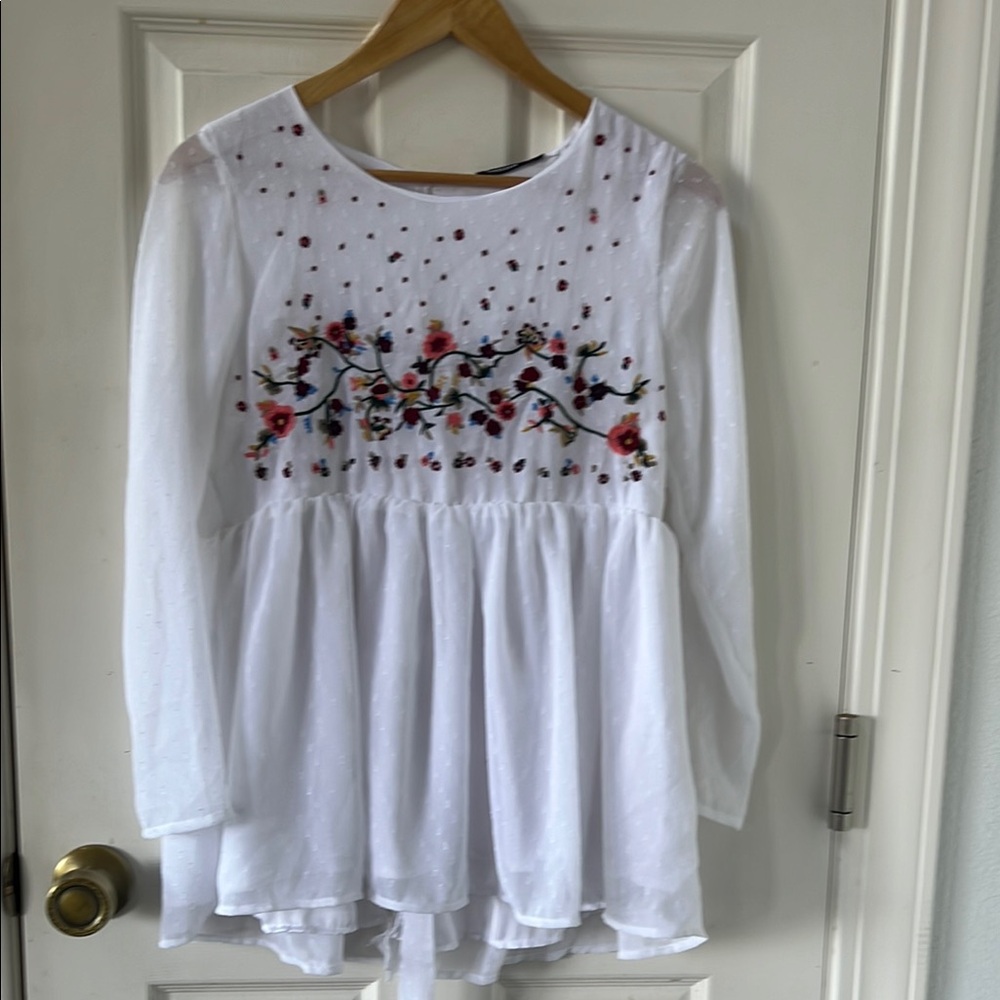 White and Red Floral Embroidered Blouse with Flowy Silhouette